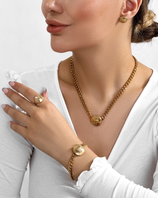سرویس  زنانه ورساچه  کد A0059